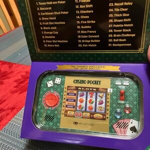 Arcade Casino Pocket Game - Green and Red